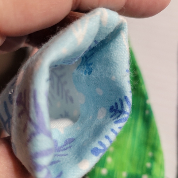 7 flannel Gnome hats - Picture 3 of 3